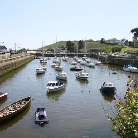Harbour House Vendégház 4*