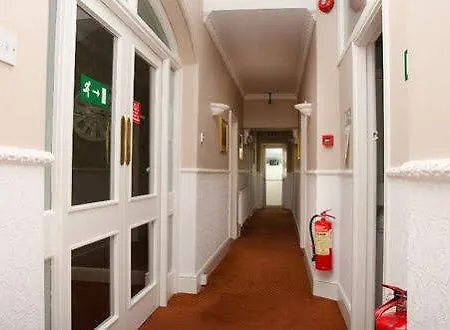 Harbour House Konukevi