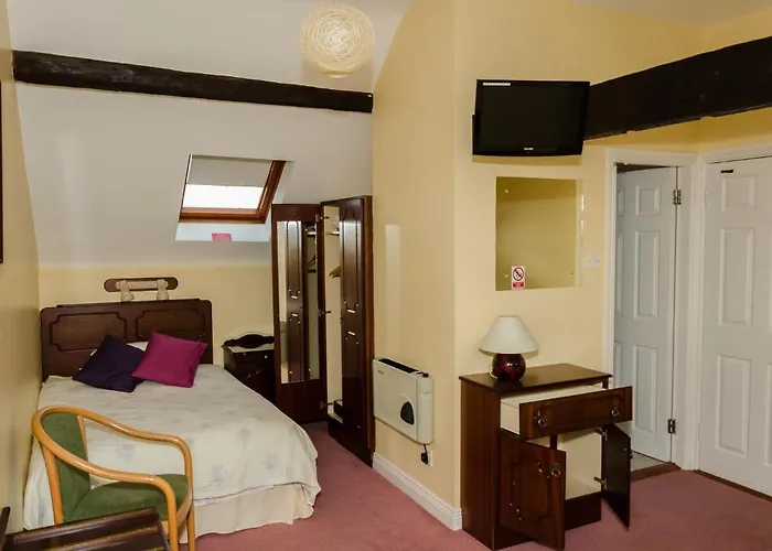 Πανσιόν Harbour House 4*